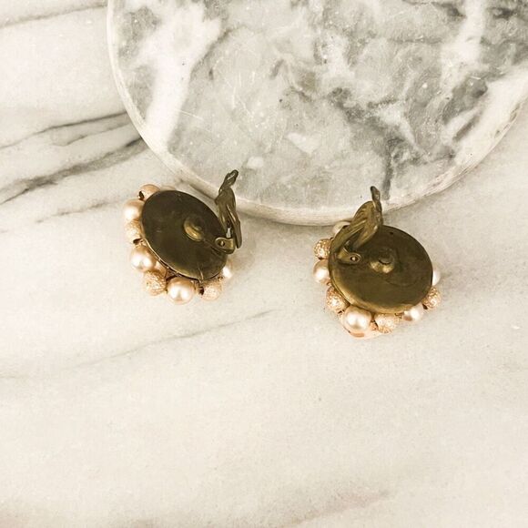 Vintage Signed Japan Bead Cluster Earrings Pale Pink Brass Setting Clip On - Picture 6 of 7